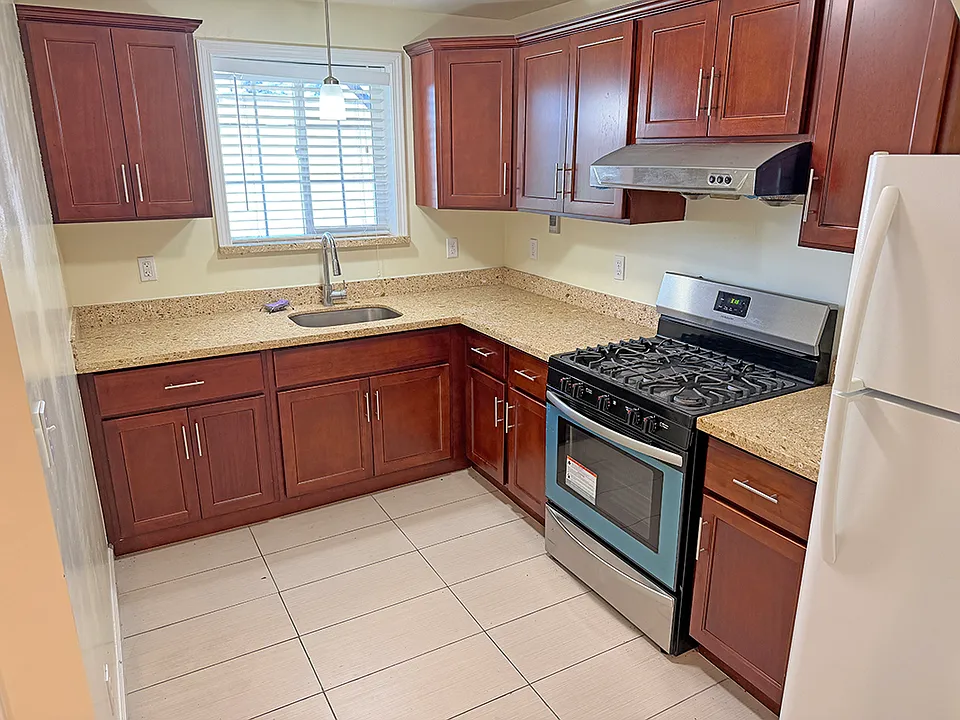 2539 Grande Vista Ave #2