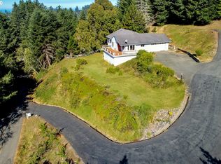 287 Marine Dr, Brookings, OR 97415