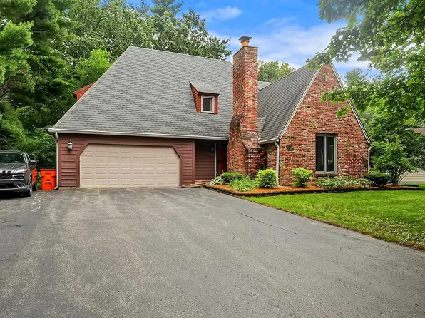 1193 N Saddlebrook Ct, Monticello, IN 47960