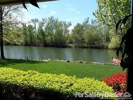 5th image of 4838 N Lake Front Pl