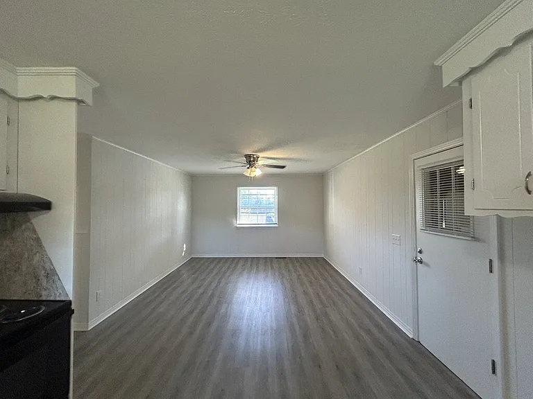 660 Fairground St — Photo 4