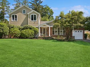 3 Sherman Rd, Glen Cove, NY 11542