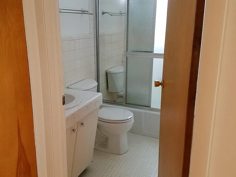 521 N Hagadorn Rd — Photo 22