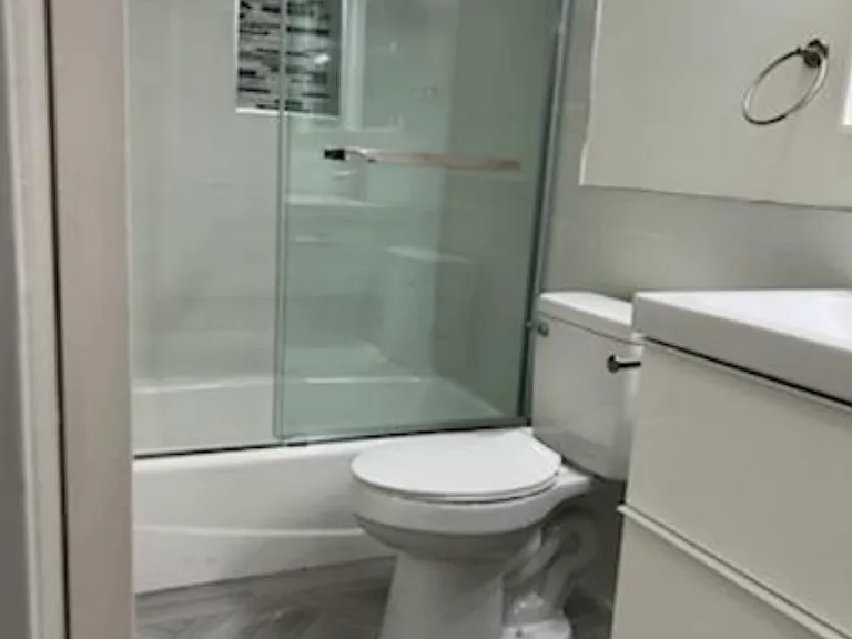 Burton Way Apartments — Photo 13