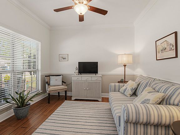 5th image of 240 Whitman Way
