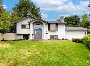 2000 N Blossom Pl, Meridian, ID 83646