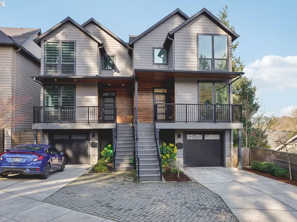 7081 SE Thorburn St, Portland, OR 97215