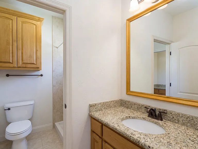 104 Cedar Glen Cv — Photo 18