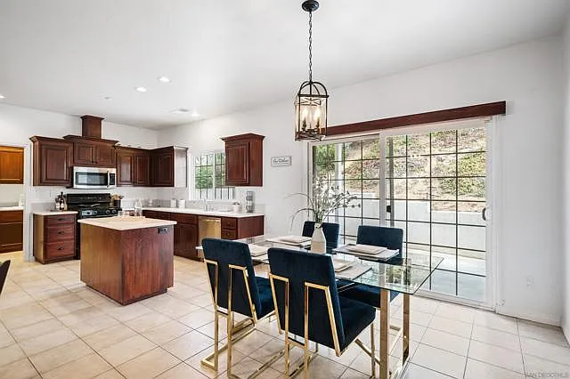 26515 Cherish Way — Photo 3