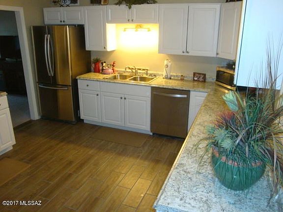 4th image of 118 W Webb Dr