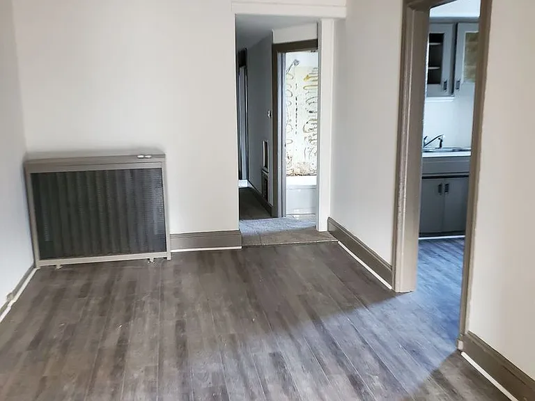101-103 E Maple Ave #3 — Photo 8