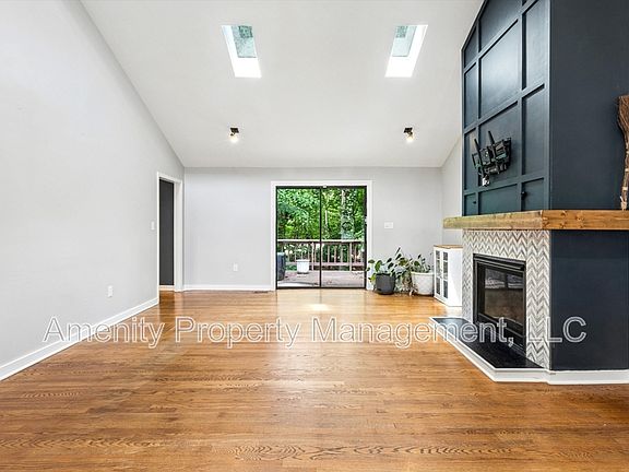 4th image of 204 Granville Dr