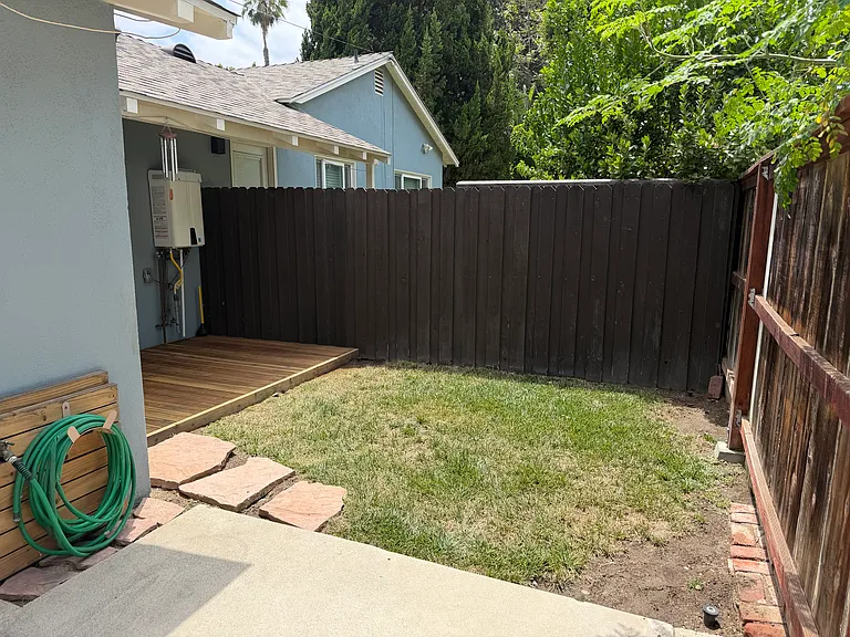 7447 Etiwanda Ave — Photo 15