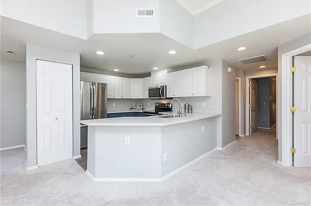 2152 Newport Way NW — Photo 9