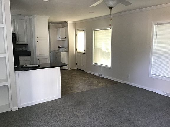 2nd image of 2 Willow Dr #162