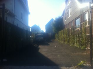 10530 171st Pl, Jamaica, NY 11433