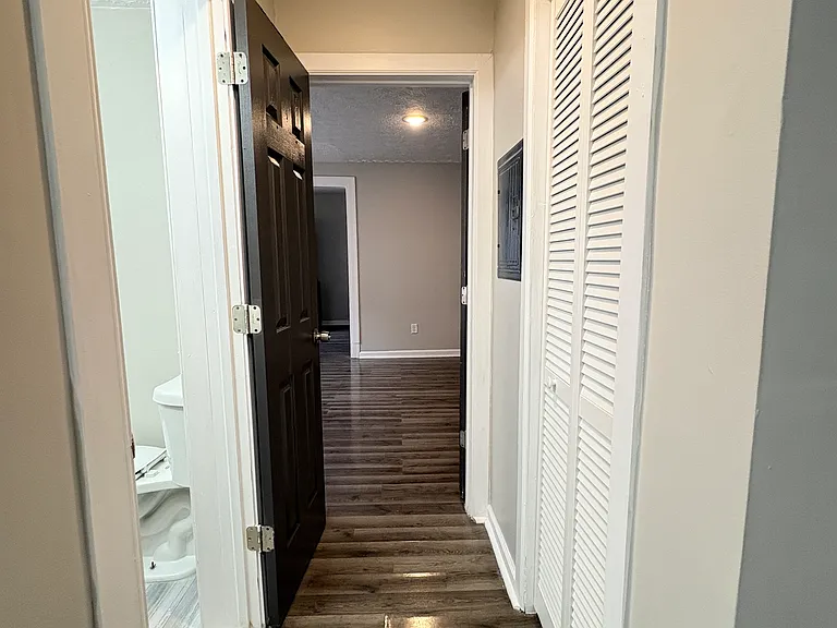 Meridian Living II — Photo 39