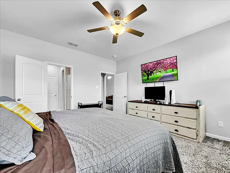 2112 Erlinda Dr — Photo 11