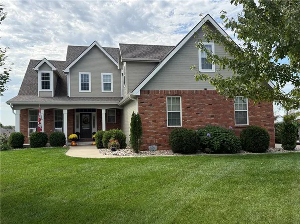 4816 S Lakewood Dr, Saint Joseph, MO 64506