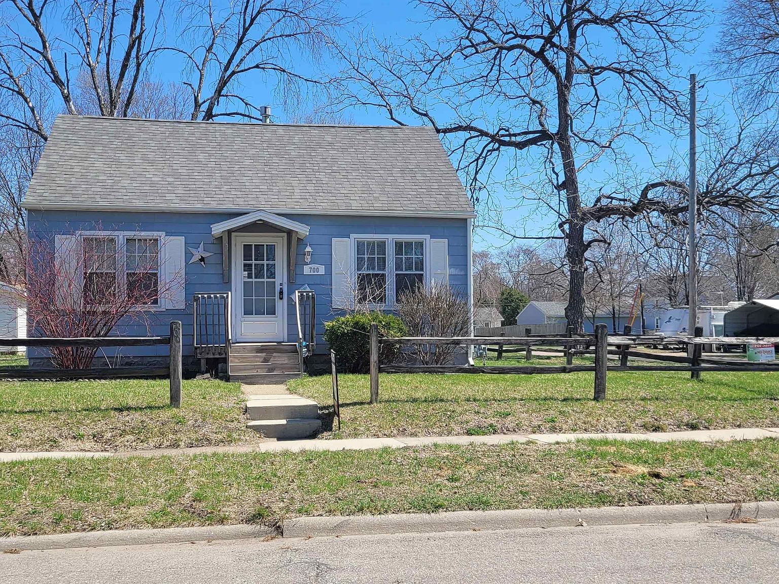 700 Colorado St, Waterloo, IA 50703 Zillow
