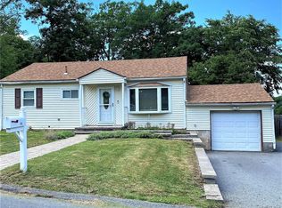 15 Woodland Ave, Middletown, NY 10940
