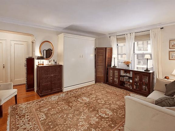 4th image of 49 W 96th St APT 5D