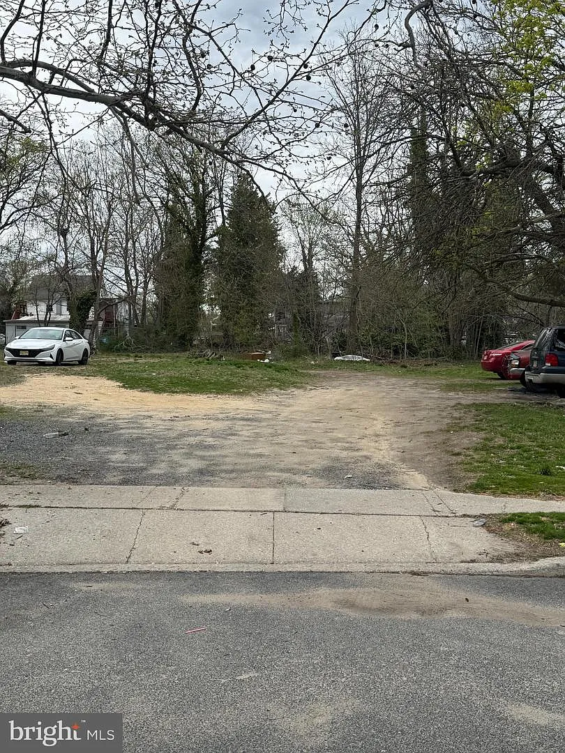 0 Vine St photo 1