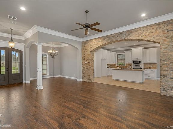 5th image of 1053 Spanish Moss Cir
