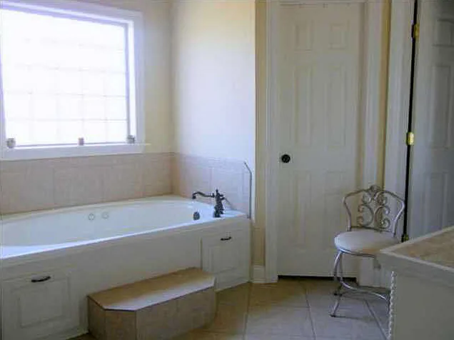 423 Grant Fox Dr — Photo 2