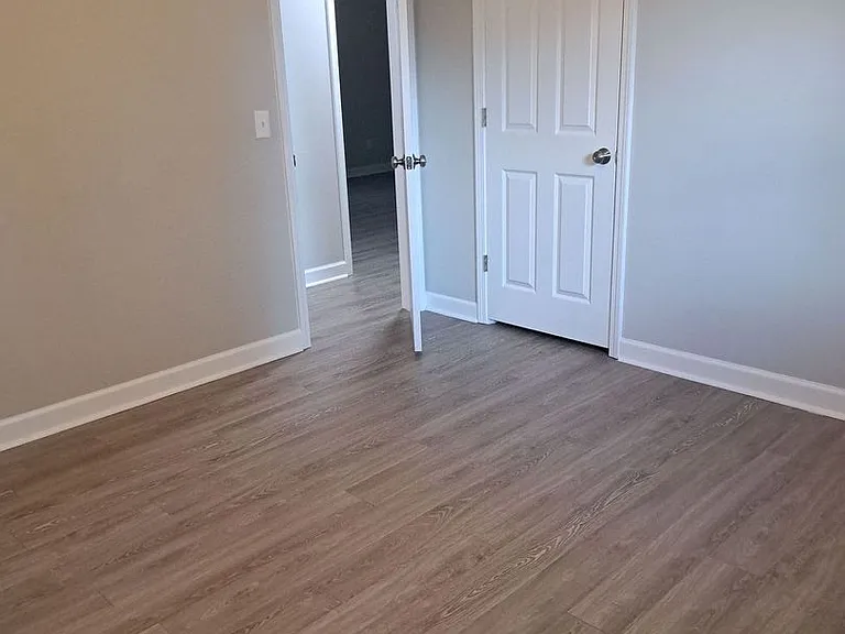 5921 Howard Rd — Photo 25