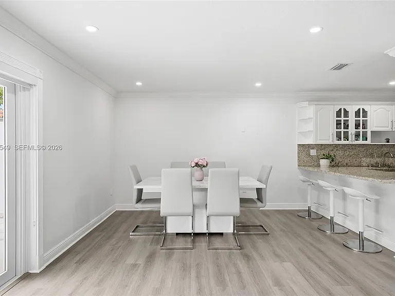 881 NW 133rd Ave — Photo 16