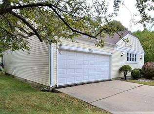 1701 Paddington Ave, Naperville, IL 60563