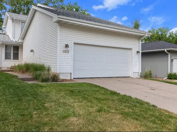 8103 Alpine Dr, Urbandale, IA 50322