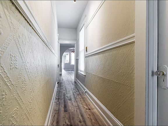 5th image of 3830 19th St #D