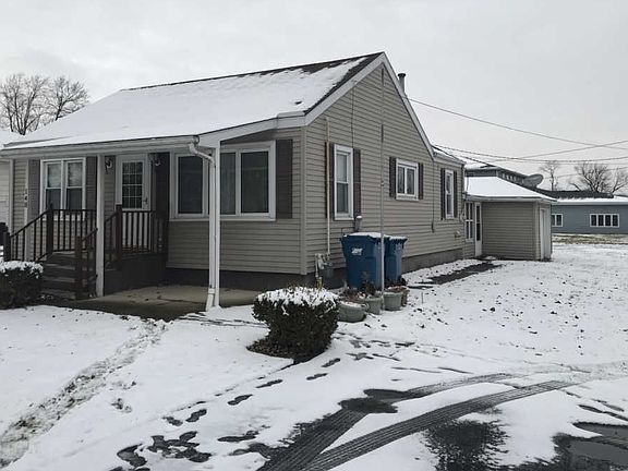 2nd image of 148 W Illinois St