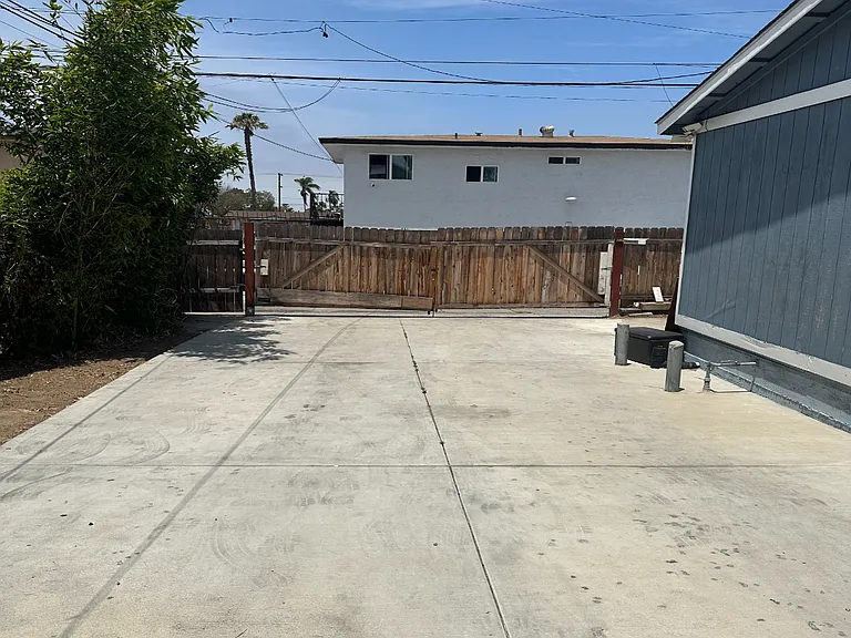 730 S 46th St — Photo 13