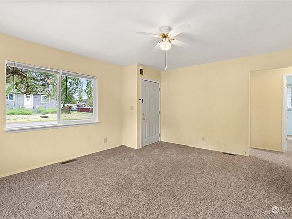 5th image of 1305 Rhobina Street