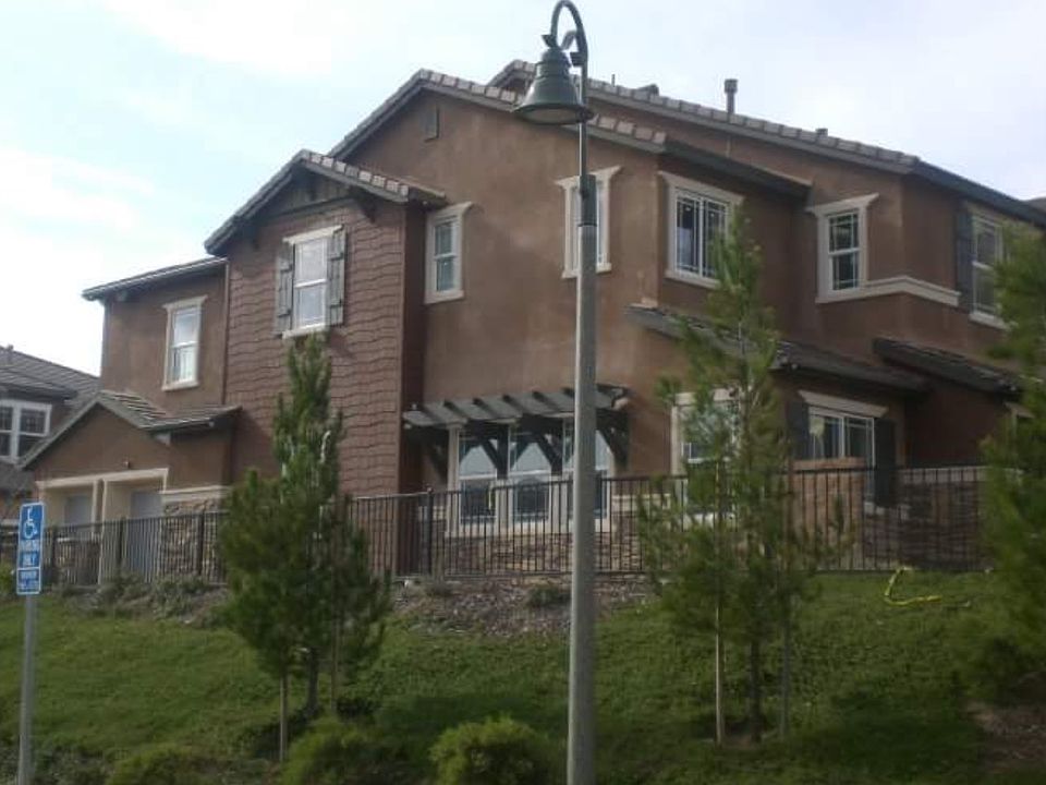 1st image of 16707 Nicklaus Dr Unit 35