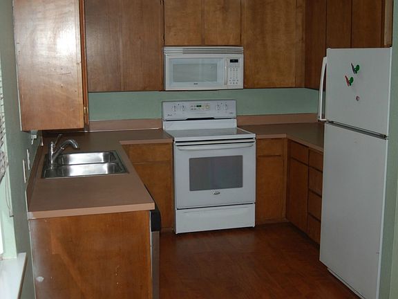 3rd image of 9914 134th Street Ct NW