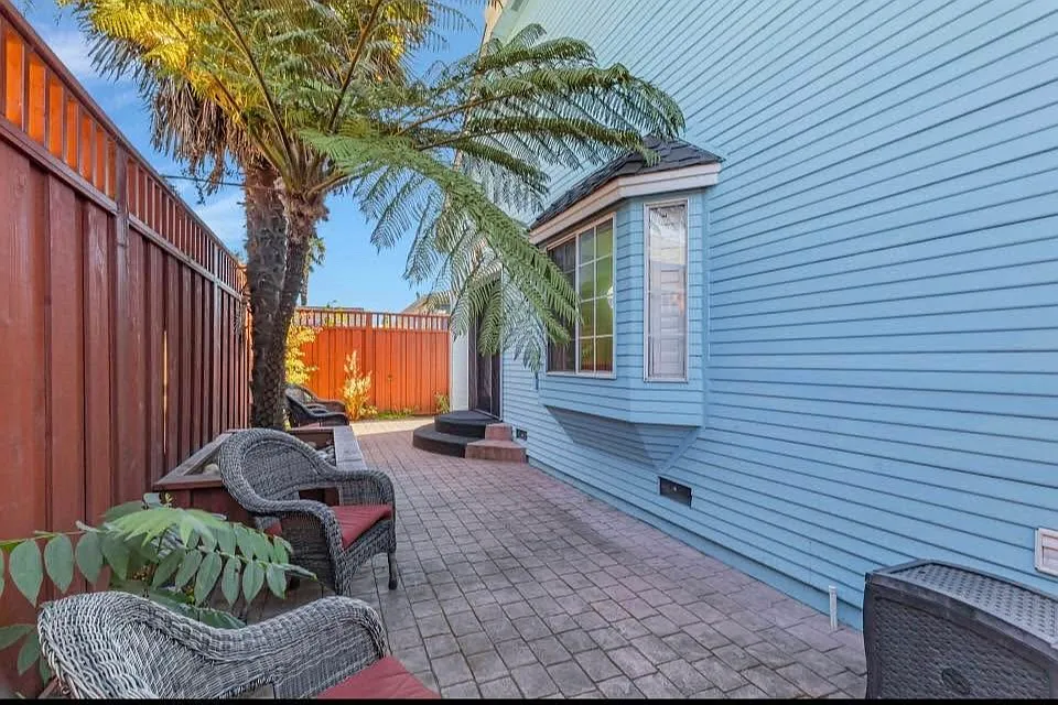 722B Cayuga St — Photo 1