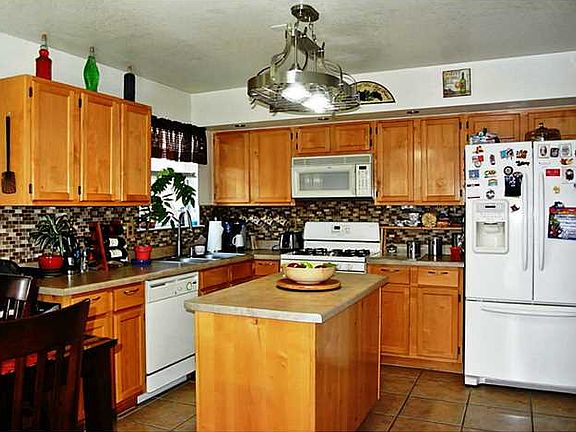 4th image of 12462 Paseo Azul Dr