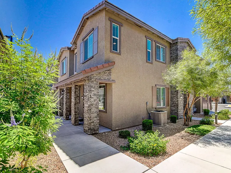 5730 Sky Pointe Dr #190 — Photo 1