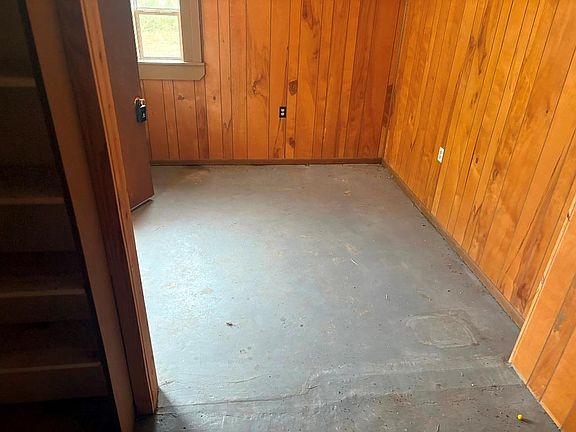 5th image of 26266 Ns 146 Rd