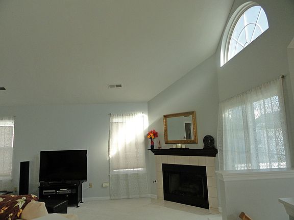 3rd image of 172 Vista Ct #8A