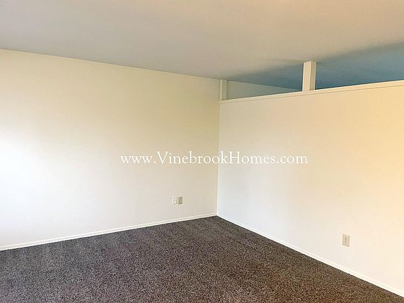 3rd image of 7339 Kirkview Dr