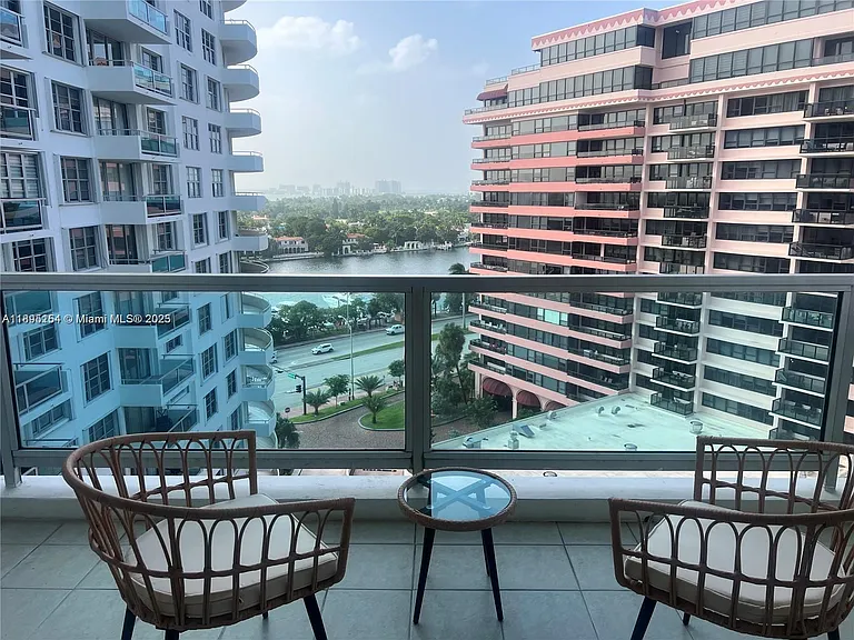 5161 Collins Ave #1211 — Photo 14