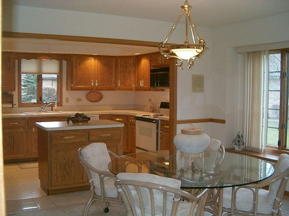 4th image of 9422 Ashley Ct