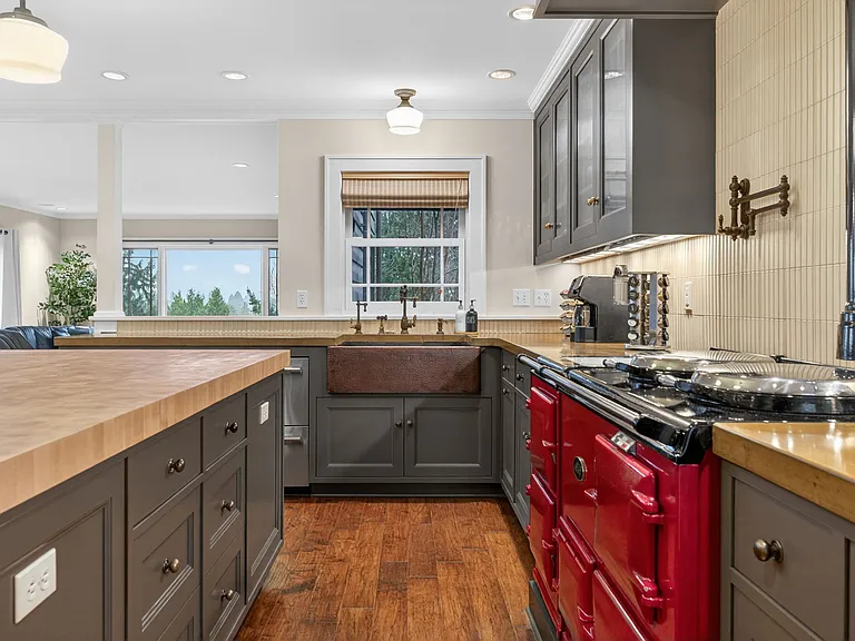 2028 NE Alameda Dr — Photo 25