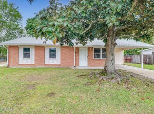 7663 Madison Dr, Biloxi, MS 39532