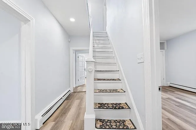 4 bed, 1936 sqft, $2,400 — Photo 4